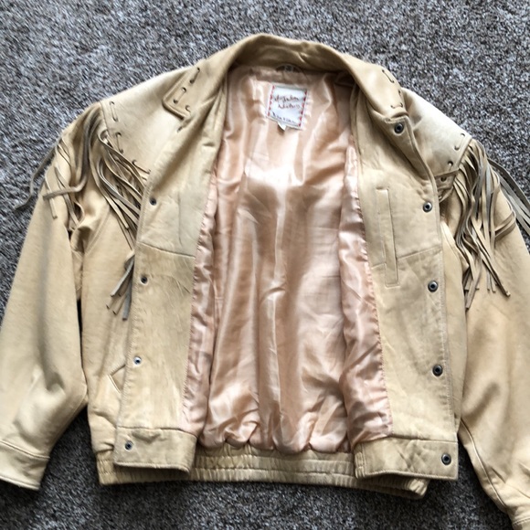 M Julian Adventures, The Santa Fe Collection, large, fringe tan leather jacket. - Picture 6 of 12